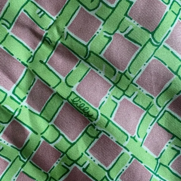 Lilly Pulitzer authentic square scarf with box and bag - Picture 7 of 11